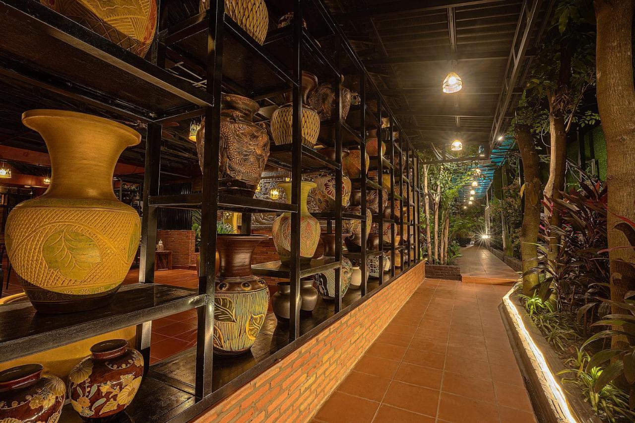 Hotel Ravady D'Angkor Siem Reap Esterno foto