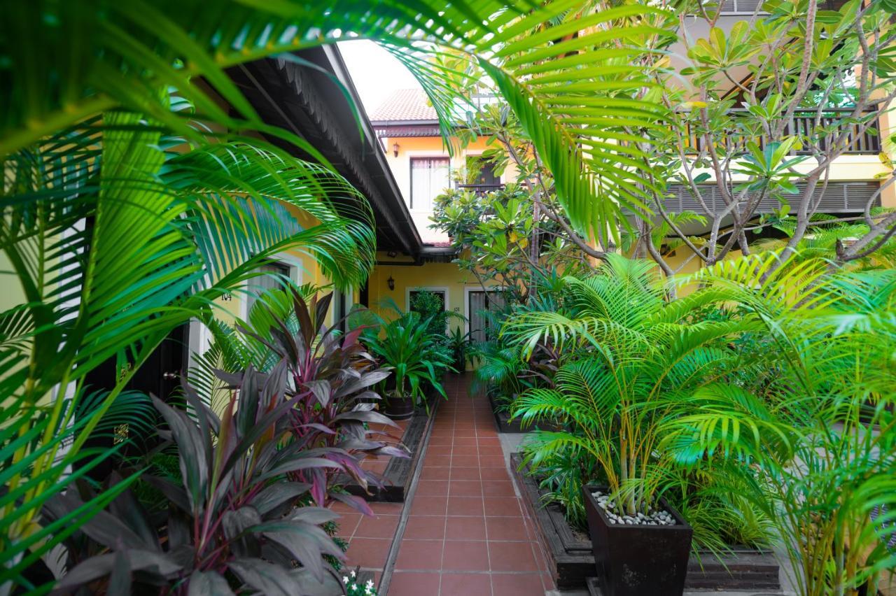 Hotel Ravady D'Angkor Siem Reap Esterno foto