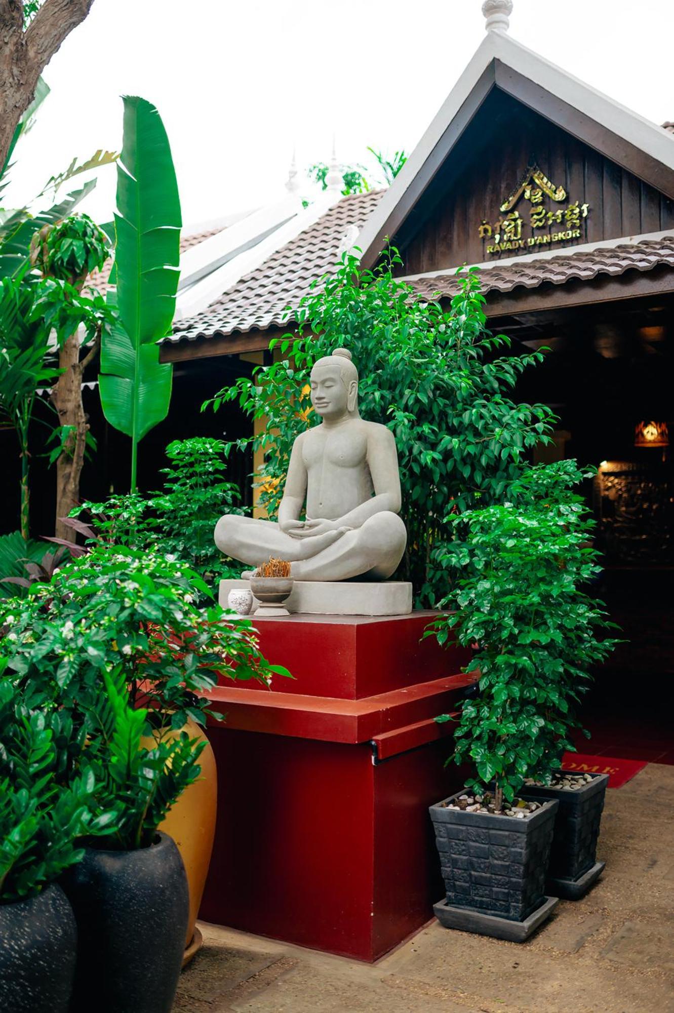 Hotel Ravady D'Angkor Siem Reap Esterno foto